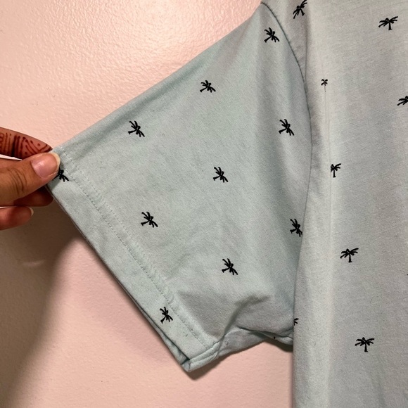 Denim & Flower Ricky Singh Paradise Palm Tree Print T-Shirt Men’s Size Large - Picture 6 of 8